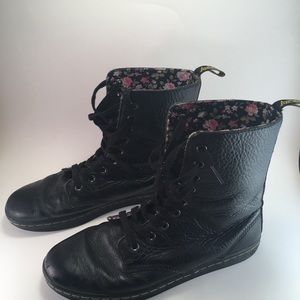 Dr. Martens Stratford Black Leather boots sz 9